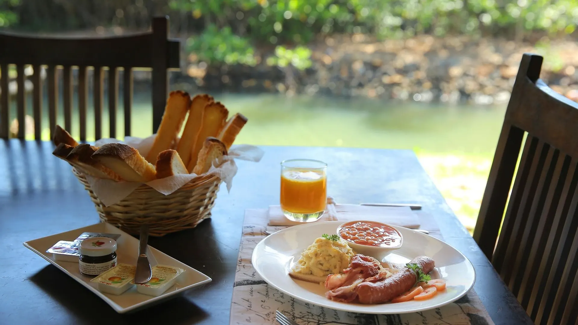 Hundira Villa Negombo 0*,