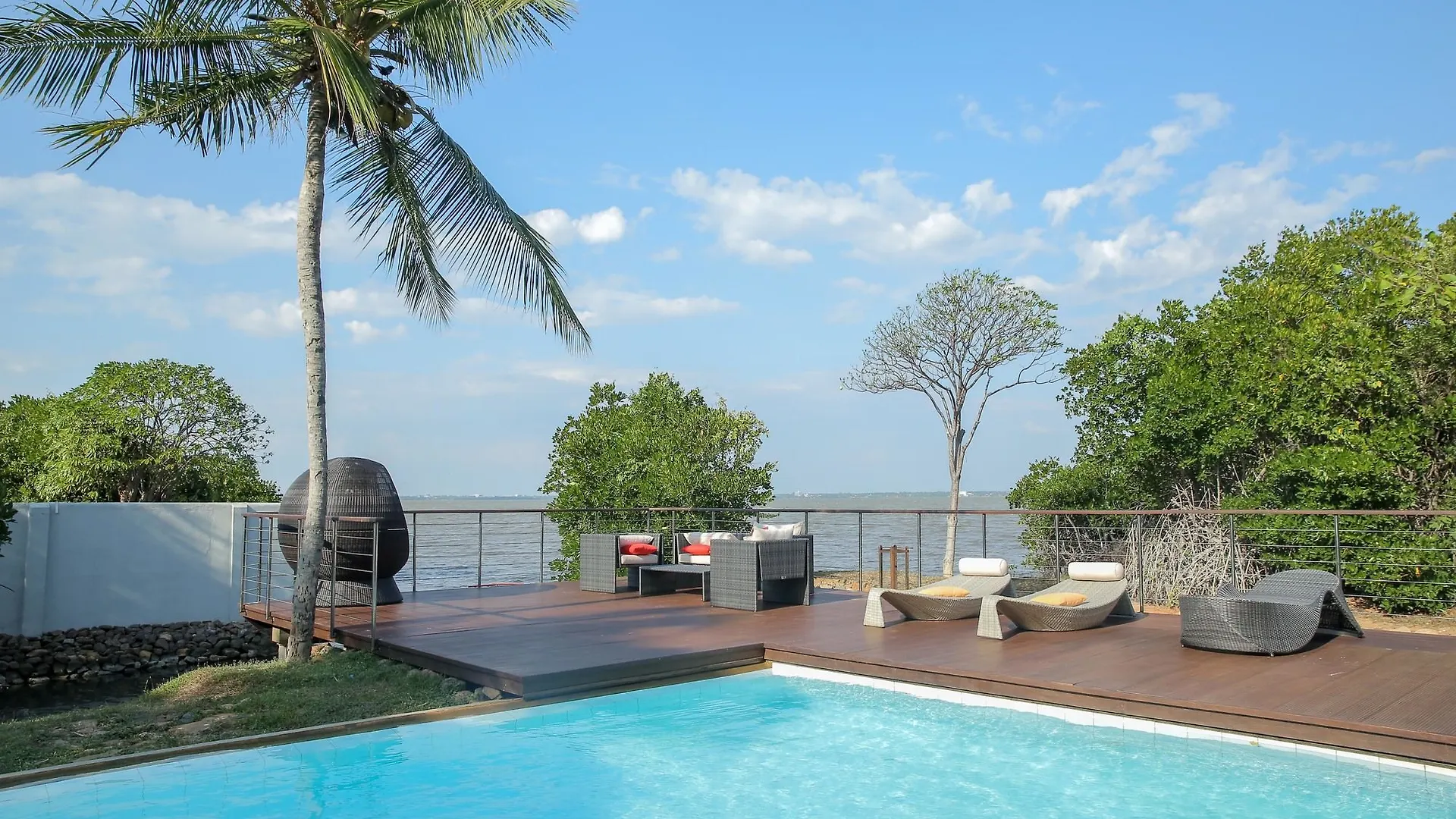 Hundira Villa Negombo