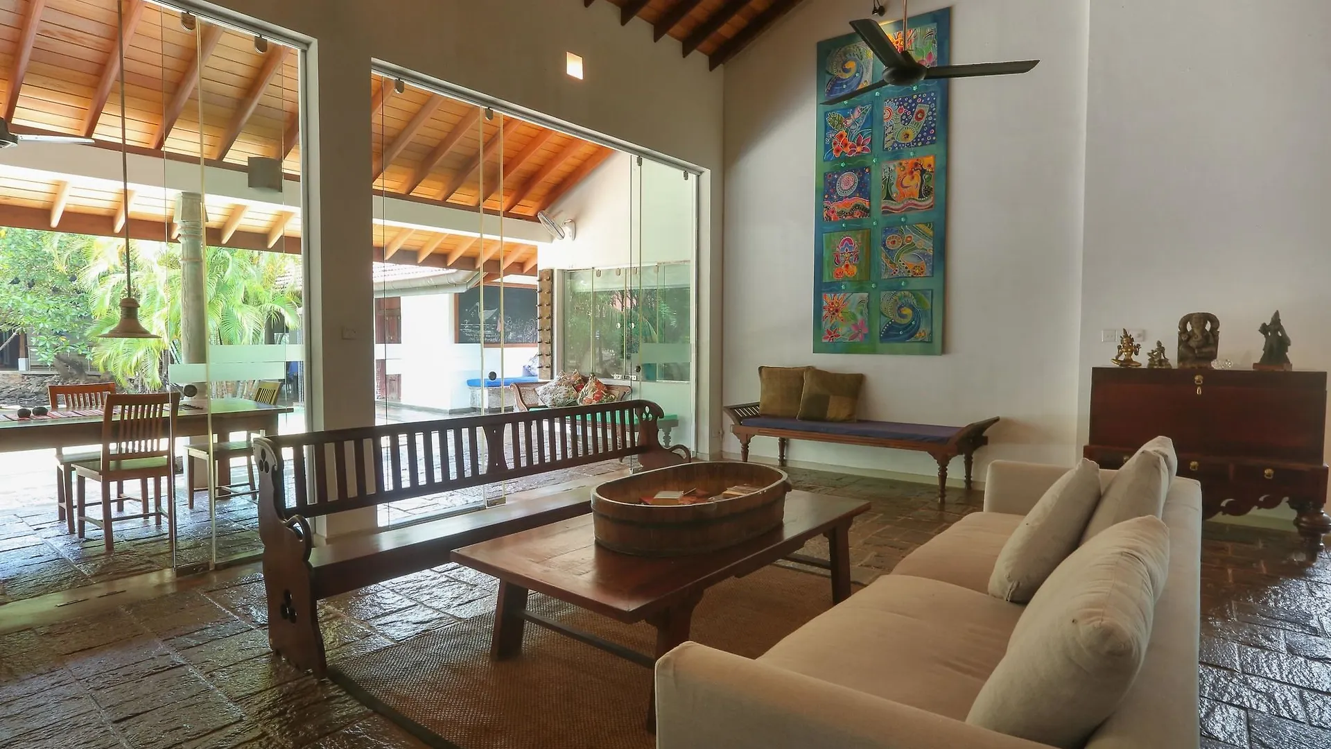 Hundira Villa Negombo 0*,