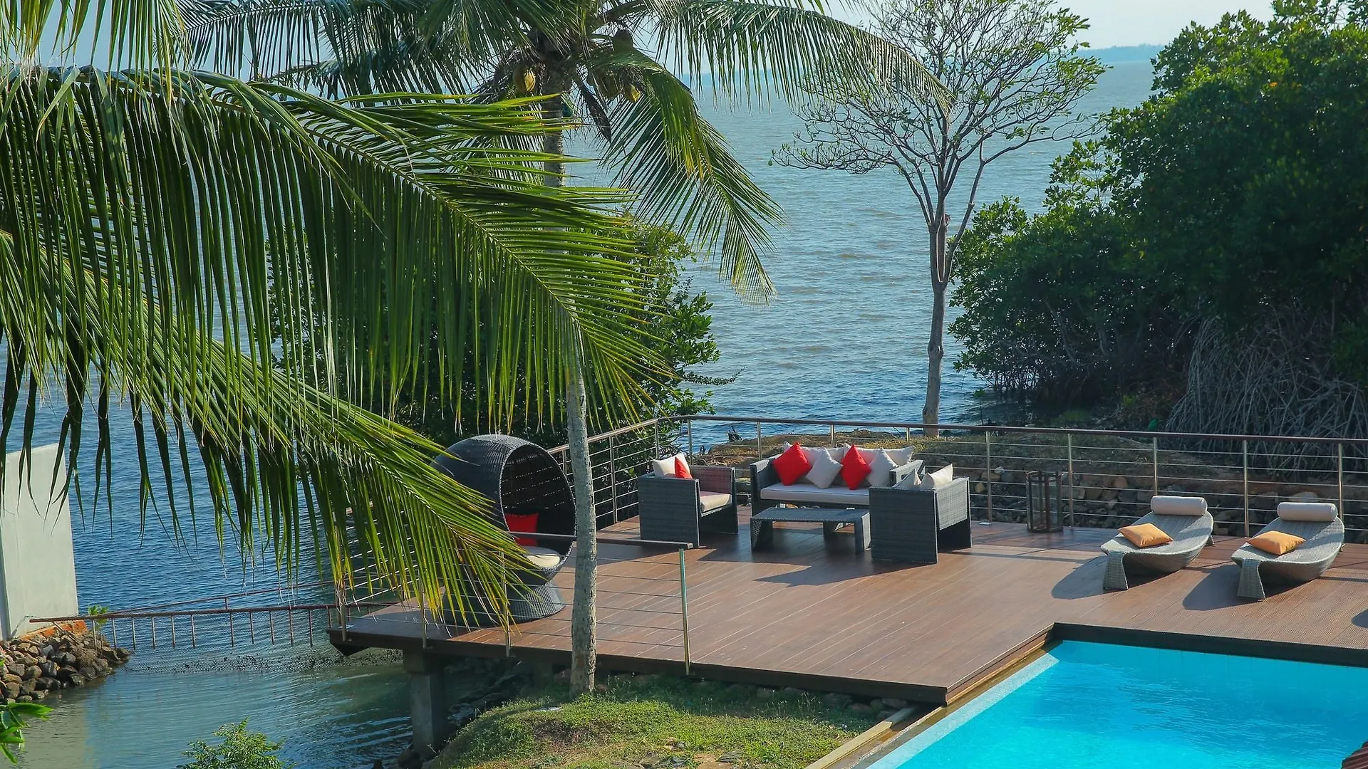Hundira Villa Negombo